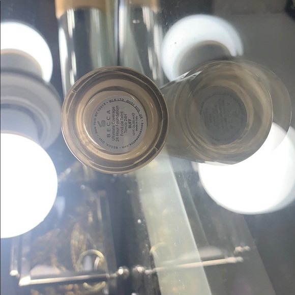 Selling this 24hr foundation! - Picture 3 of 4